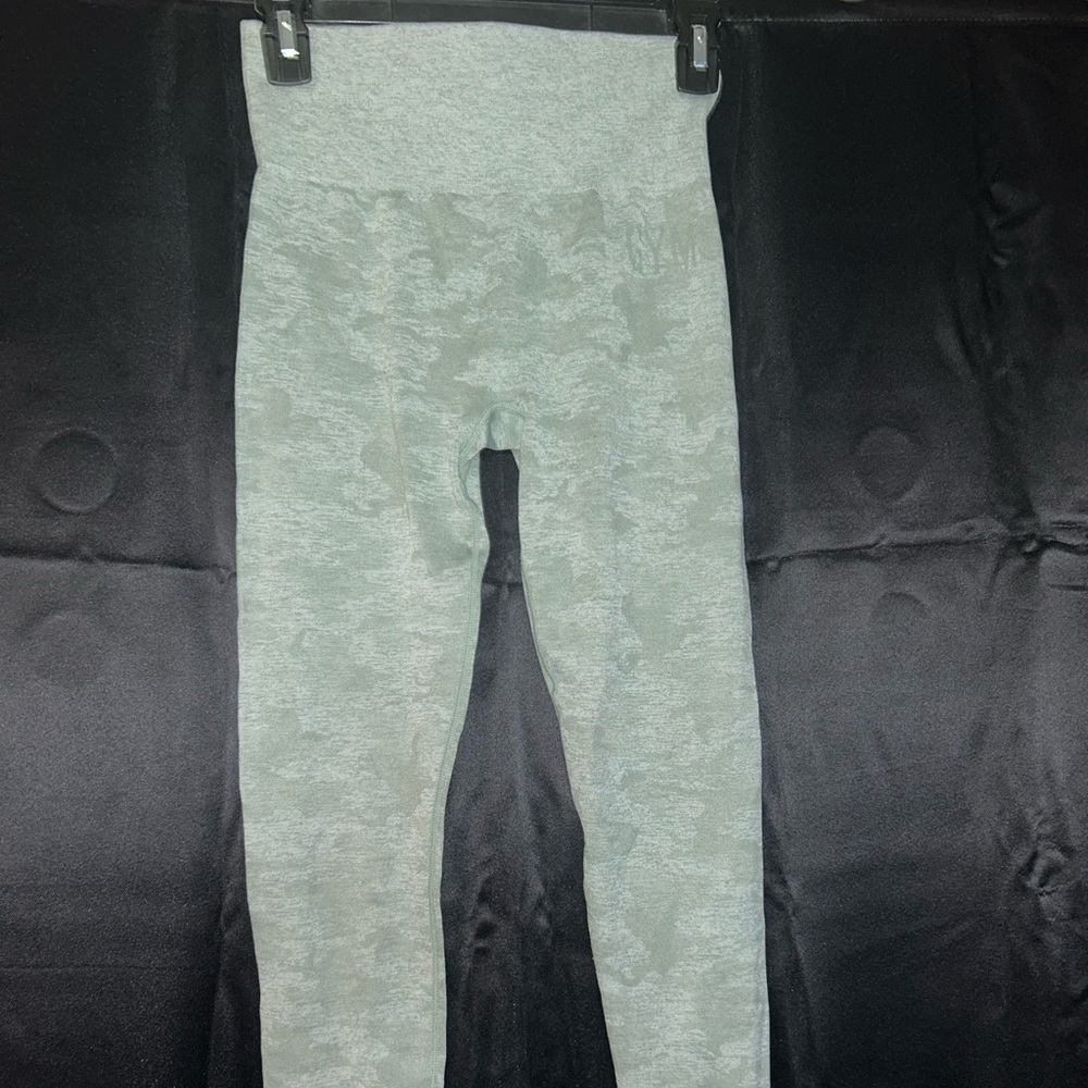 Gymshark green camo scrunch leggings